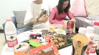 瘦猴先生探花 約操良家少婦 喝酒聊天 扒掉衣服看肥穴