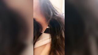 大奶女友身材豐腴逼毛濃密 爽叫不停
