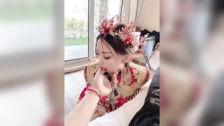 洞房花燭夜 穿婚紗賣力伺候老公 直接內射 5