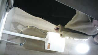 【公廁偷拍】商場高畫質全景-12