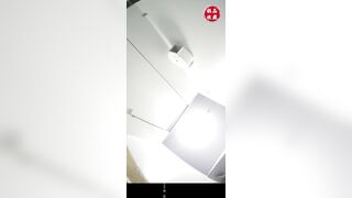 廁拍清純學妹1