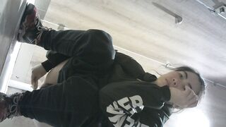 【公廁偷拍】商場高畫質全景-30