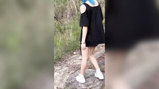 漂亮學妹極度反差是個露出癖 喝尿野戰-04
