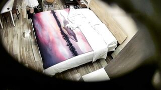 酒店偷拍 連衣裙校花女神和男友的淫蕩一夜3