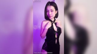 台灣短髮反差女神【Zhen禎】adid866882自慰露臉性愛，吃肉棒的樣子特別銷魂-09