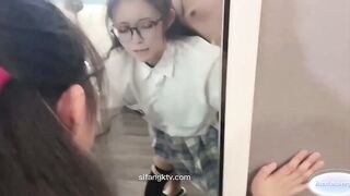 斯文眼鏡學妹 女上全自動 床上幹到床下 道具玩雙洞1