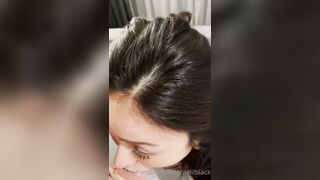 漂亮大奶美女特別愛笑 表情可愛 被大肉棒後入無套抽插