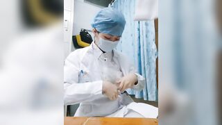 漂亮小護士淫蕩私拍 - 04