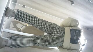 【公廁偷拍】商場高畫質全景-10