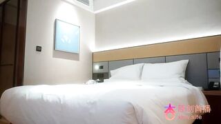 XY07 小嚴探花 網約高顏值學生妹 完美身材 猛操小穴