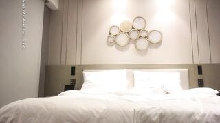 小寶尋花約了個顏值不錯黑衣大奶妹 口交舔弄 上位騎坐 大力抽插猛操