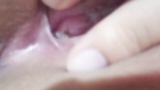 經常喜歡自拍 私下騷氣迷人 好逼 很濕潤3